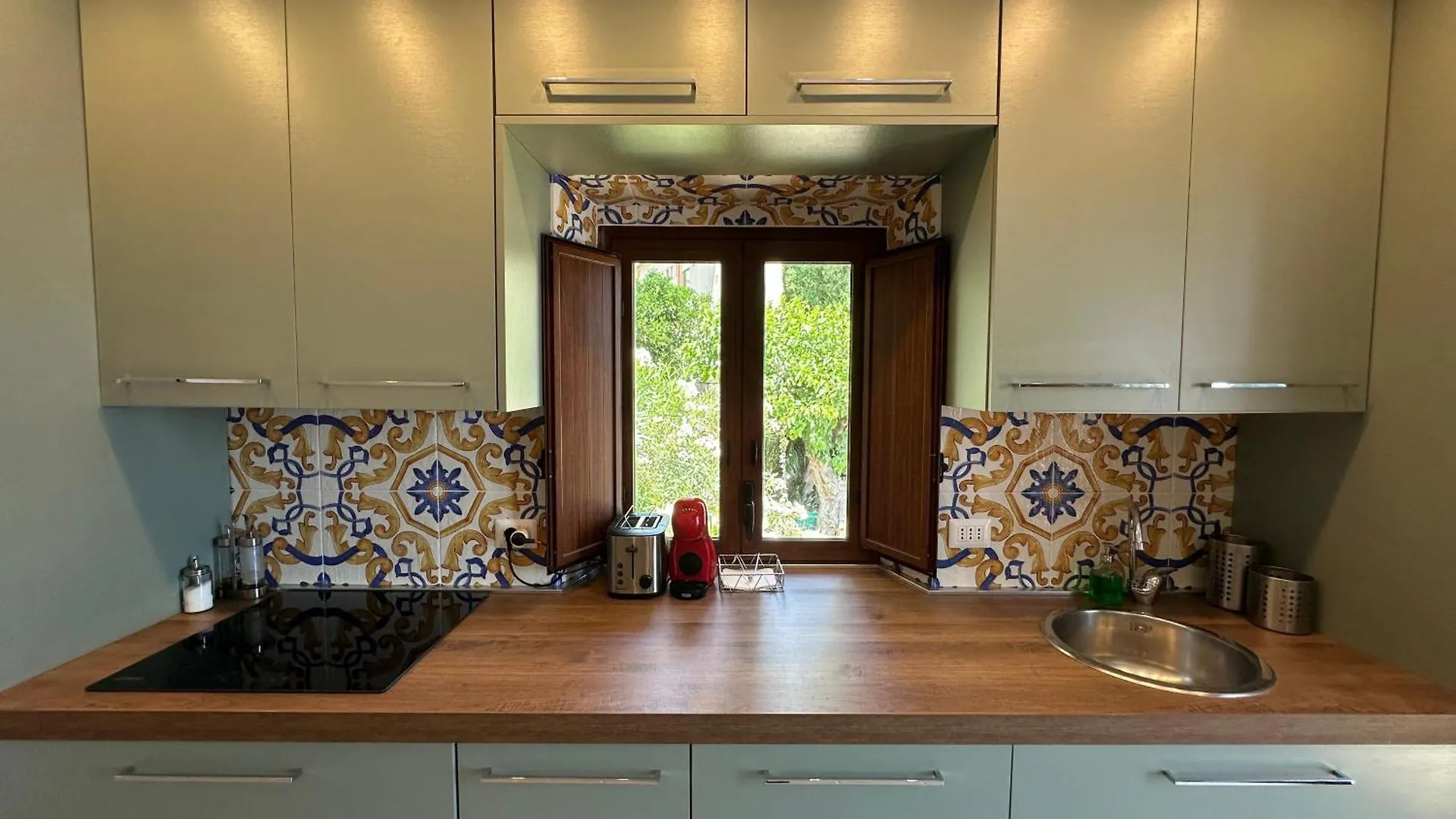 Isoco Garden Apartment Taormina Italy